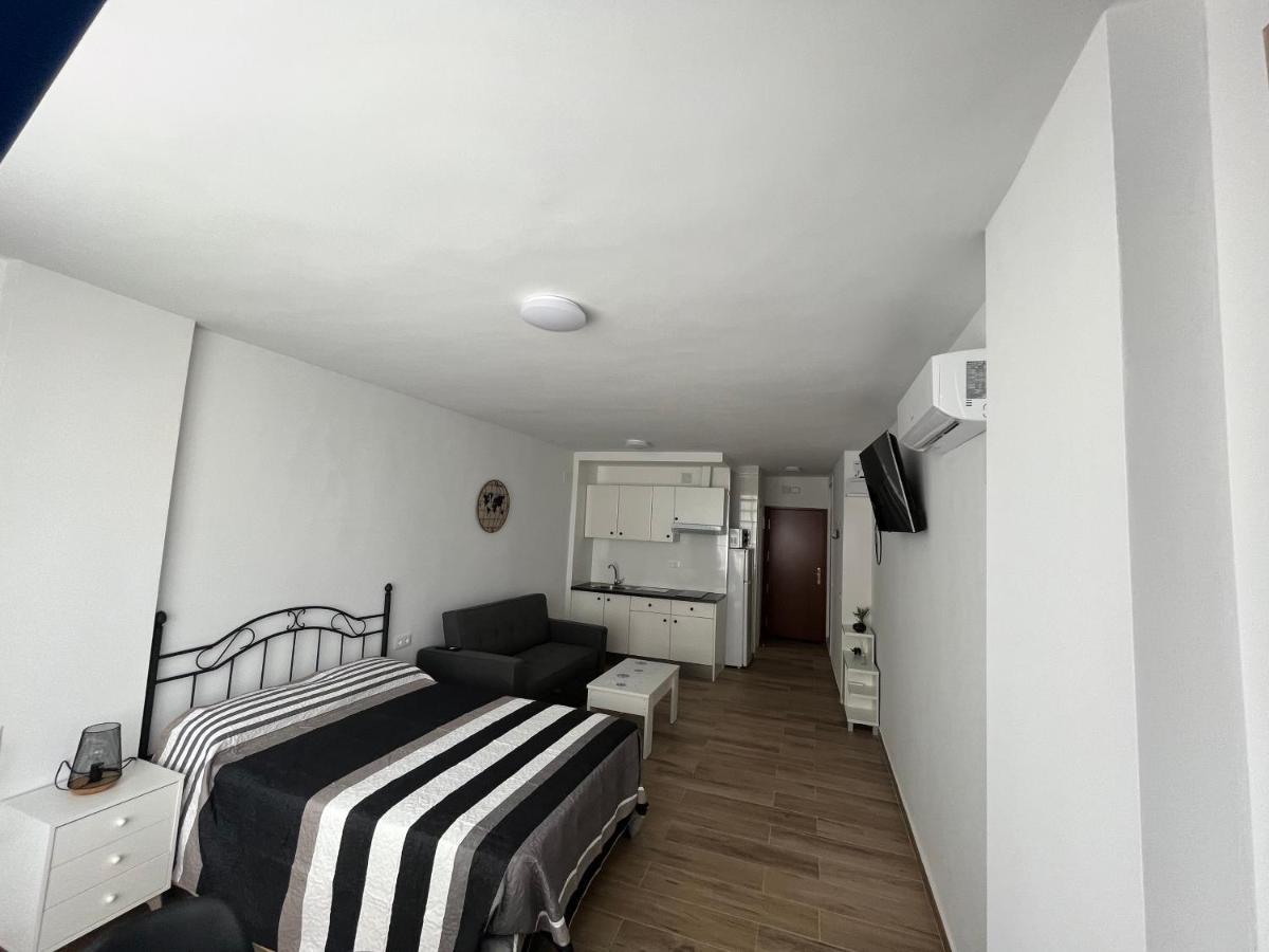 Ver621 - Estudio Con Vistas Al Mar, Wifi, Piscina, Centro A 100 Metros, Playa A 600 Metros Torremolinos Exterior foto